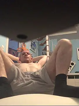 Spielzeugtwink online show from 06-24-26, 07:24