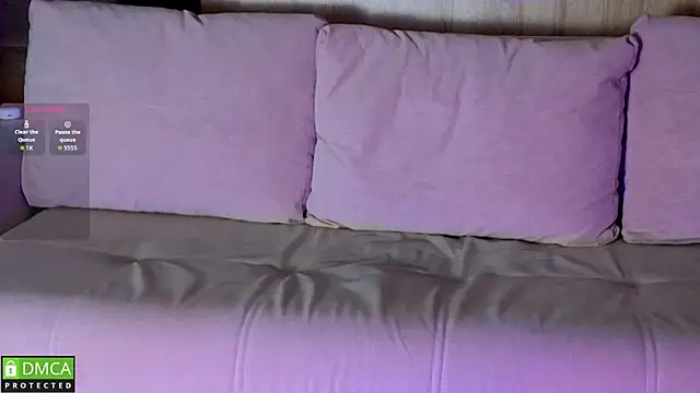 EmilieLong online show from 01-06-26, 02:32