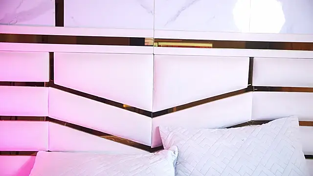 luciana agudelo online show from 02-16-26, 07:10