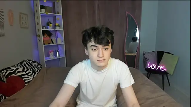 kevinhunter  online show from 11-20-25, 04:07