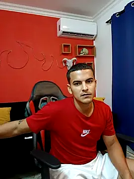 Snapshot of Niko_Hala chatting on 11-22-25, 07:24 Niko Hala online show from 11-22-25, 07:24