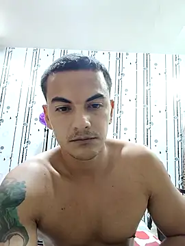 Snapshot of Niko_Hala chatting on 11-27-25, 05:20 Niko Hala online show from 11-27-25, 05:20