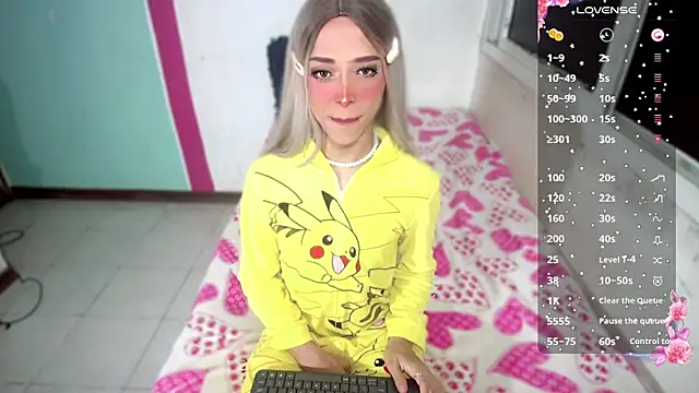 lissy dhaniels online show from 12-19-25, 05:47