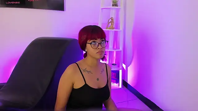 Taylor  Watson online show from 02-12-26, 07:09