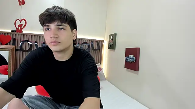 Snapshot of JakeSummer_ chatting on 02-16-26, 07:32 JakeSummer online show from 02-16-26, 07:32