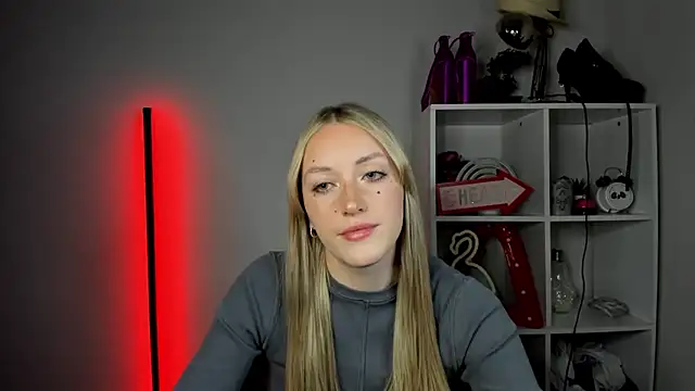 EvelynBlond online show from 05-29-26, 12:36