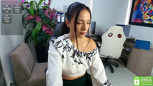 Adri Miller online show from 04-06-26, 12:39