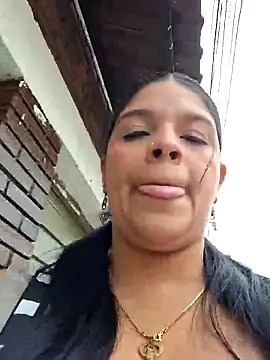 Layla-daring online show from 12-15-25, 08:02