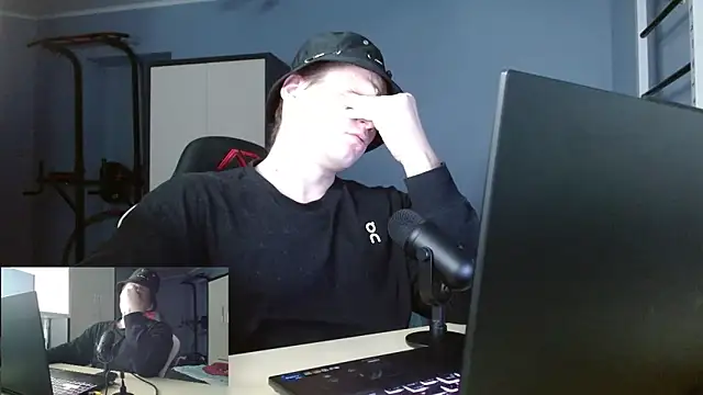 Poliglotjoe1 online show from 02-07-26, 08:45