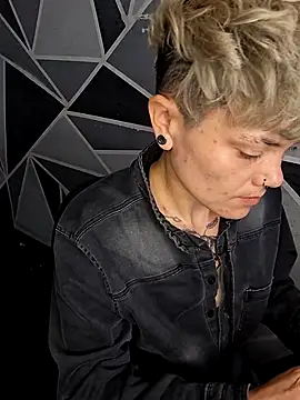 megan NL online show from 02-09-26, 09:08