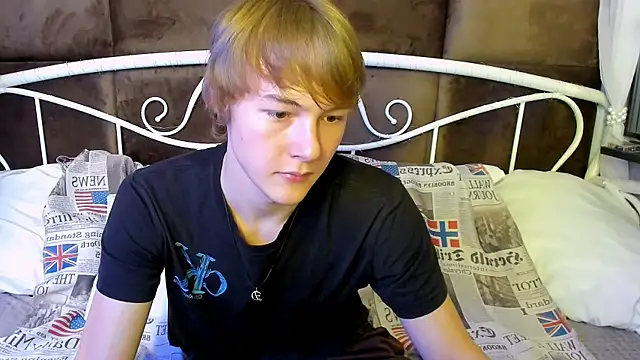 Snapshot of DonaldWoon chatting on 11-21-25, 04:16 DonaldWoon online show from 11-21-25, 04:16