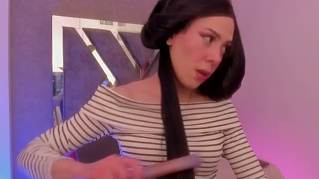 Snapshot of frany_wolf_ chatting on 11-25-25, 01:38 frany wolf online show from 11-25-25, 01:38