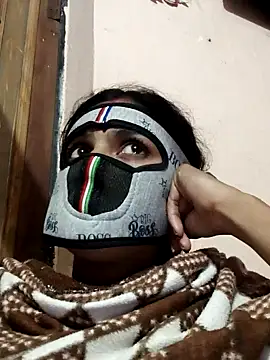 Snapshot of Yt_kinjal chatting on 11-23-25, 03:45 Yt kinjal online show from 11-23-25, 03:45