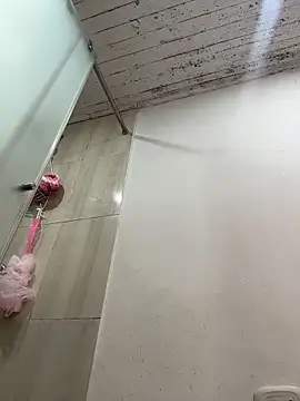 Snapshot of _MileyBerry chatting on 11-26-25, 08:21 MileyBerry online show from 11-26-25, 08:21