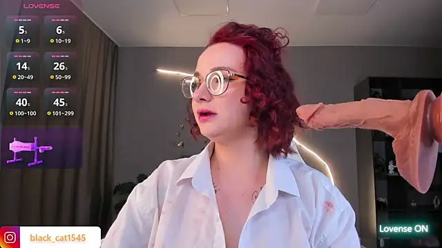 Snapshot of kittyhardfucks chatting on 06-19-26, 09:35 kittyhardfucks online show from 06-19-26, 09:35