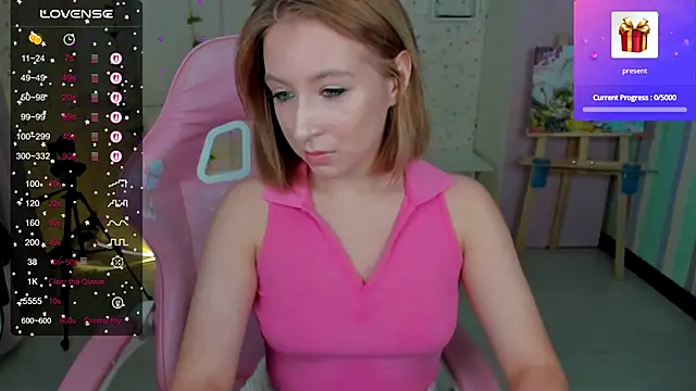 Snapshot of Emmy_Soul chatting on 11-26-25, 07:59 Emmy Soul online show from 11-26-25, 07:59