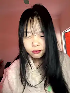 Snapshot of Kiee-lee chatting on 01-12-26, 04:18 Kiee-lee online show from 01-12-26, 04:18