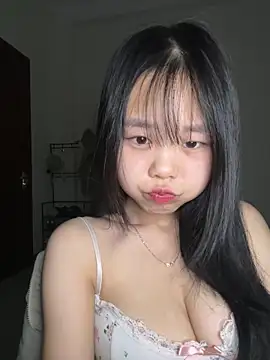 Snapshot of Kiee-lee chatting on 01-15-26, 06:22 Kiee-lee online show from 01-15-26, 06:22