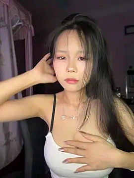 Snapshot of Kiee-lee chatting on 06-10-26, 04:17 Kiee-lee online show from 06-10-26, 04:17