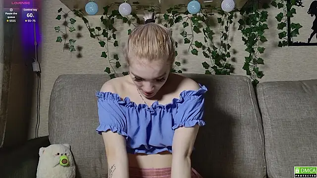 Megan Lora online show from 03-07-26, 01:02