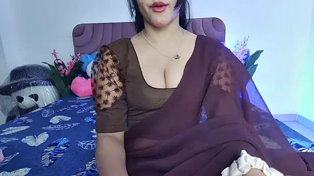 Snapshot of Husan-e-Jasmine chatting on 03-11-26, 06:25 Husan-e-Jasmine online show from 03-11-26, 06:25