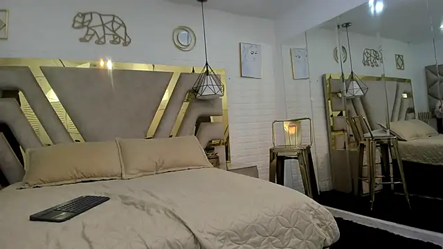 molly madisson  online show from 01-07-26, 12:40