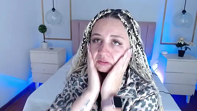 Alice Sinclair  online show from 01-13-26, 12:43