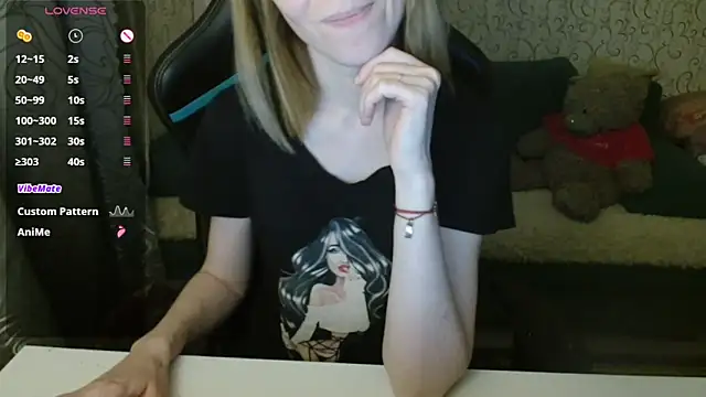   Katherine    online show from 11-27-25, 03:36