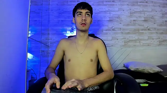 Emir Ozan  online show from 12-02-25, 11:26