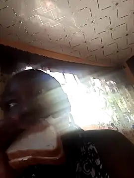 Snapshot of RipePolska chatting on 12-15-25, 01:48 RipePolska online show from 12-15-25, 01:48