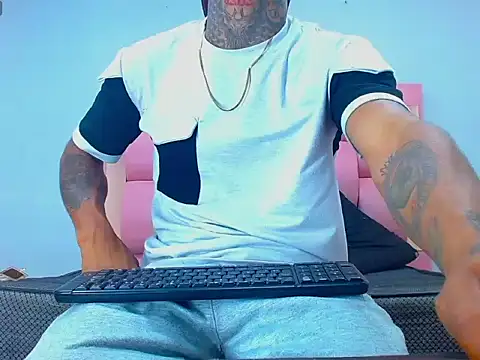 Hot Latino x online show from 02-23-26, 12:46