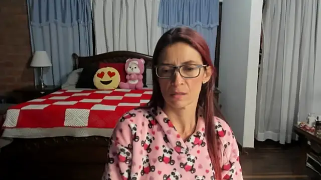 Charlotte-Willson online show from 01-17-26, 04:28