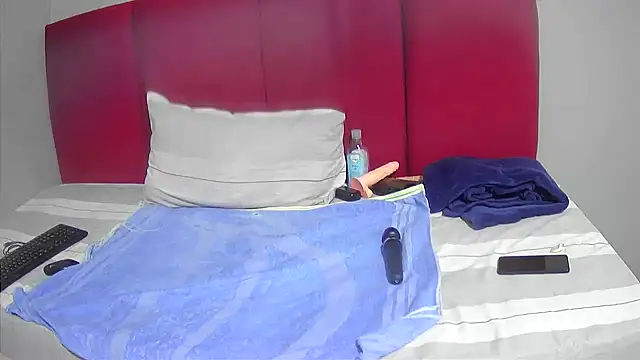 Snapshot of Cherrydollx chatting on 02-05-26, 06:51 Cherrydollx online show from 02-05-26, 06:51