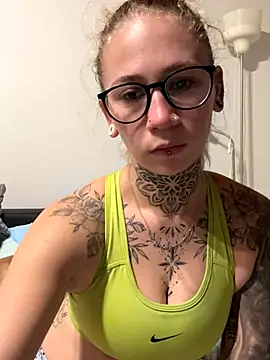 Snapshot of Antoniia69 chatting on 11-29-25, 02:42 Antoniia69 online show from 11-29-25, 02:42