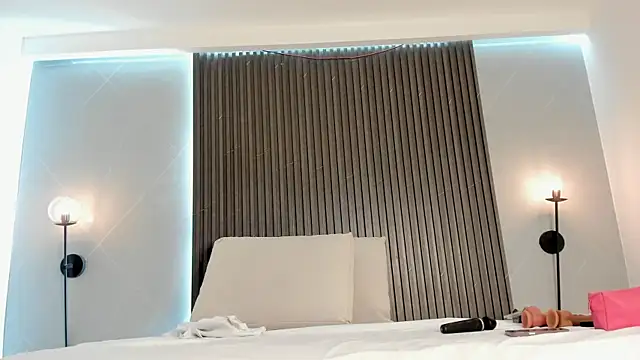 mia dollce online show from 02-22-26, 11:20