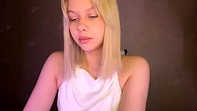 RosarioOler online show from 11-30-25, 03:32