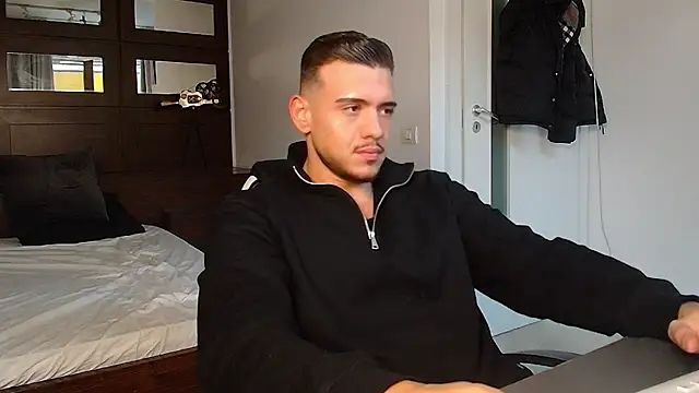 ElijahThorne online show from 01-13-26, 07:46