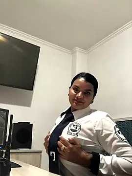 Snapshot of Rosa_Vidal_ chatting on 11-20-25, 08:19 Rosa Vidal online show from 11-20-25, 08:19