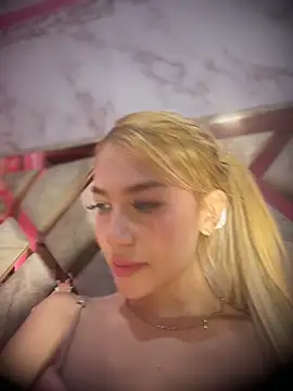 valeryfox   online show from 03-06-26, 06:26