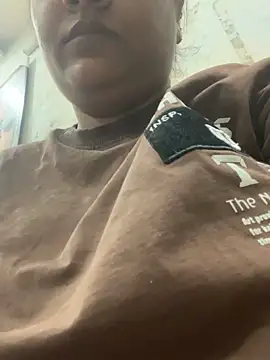 ClassyQueen online show from 11-26-25, 05:08