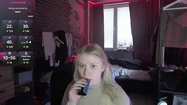 mollydollka online show from 11-24-25, 07:30