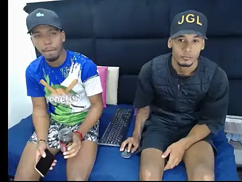 Straight latinX online show from 11-27-25, 03:41