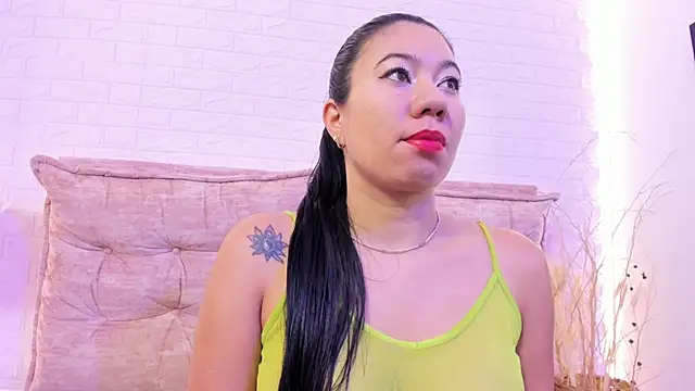 Snapshot of lunaa_hart chatting on 04-30-26, 03:46 lunaa hart online show from 04-30-26, 03:46