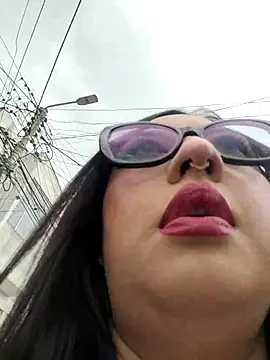 Snapshot of Venus_22 chatting on 11-28-25, 05:15 Venus 22 online show from 11-28-25, 05:15