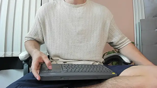 eren jeager online show from 03-12-26, 01:34