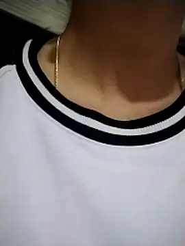 Monitaxhot online show from 12-20-25, 06:20