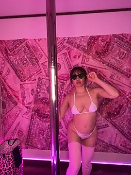 Snapshot of Maria_Bigbooty chatting on 04-25-26, 02:58 Maria Bigbooty online show from 04-25-26, 02:58