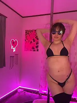 Snapshot of Maria_Bigbooty chatting on 06-07-26, 02:32 Maria Bigbooty online show from 06-07-26, 02:32