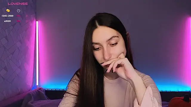 KikkyMi online show from 11-22-25, 08:19