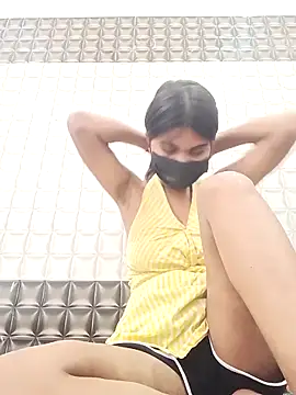 Lovely--girl online show from 05-08-26, 06:41